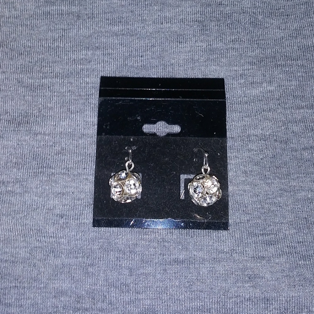 Crystal cluster dangles w/ silver detail